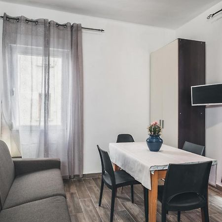 Bulldog Station Apartments With Private Wc, Ac, Tv Mestre Eksteriør billede